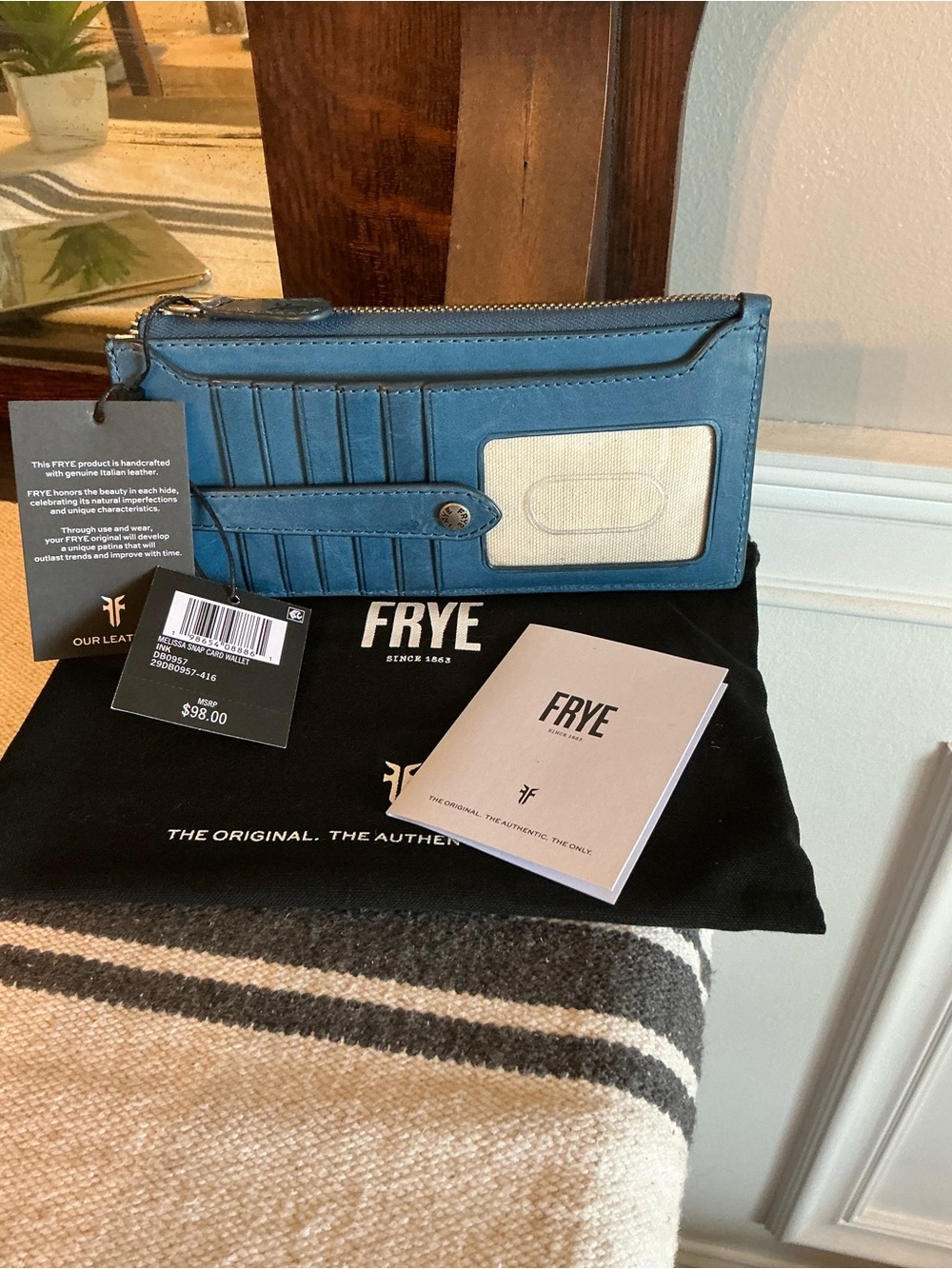 NWT Frye Melissa Leather Snap Card Wallet Ink Blue Retail $98 - Picture 3 of 11